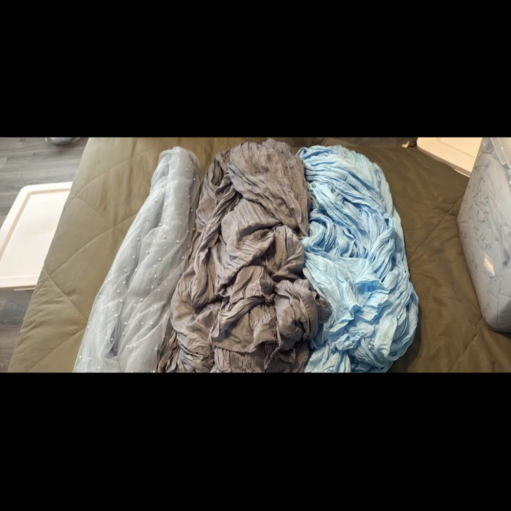 Blue table runners